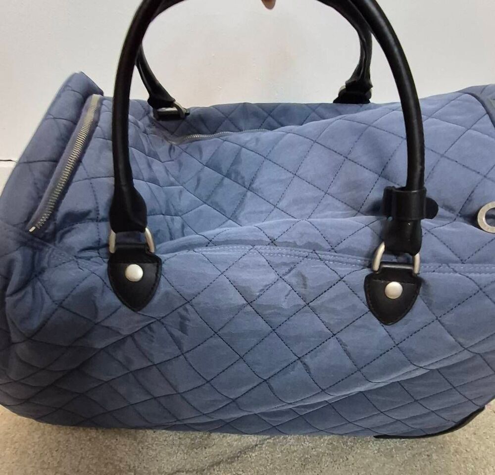Baggalini rolling Duffle bag - Picture 13 of 14